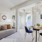 The Sunwall Loft Daire Lucca