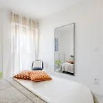 The Sunwall Loft * Lucca