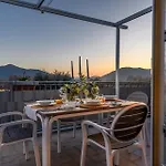 The Sunwall Loft *