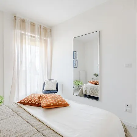 The Sunwall Loft * لوكا